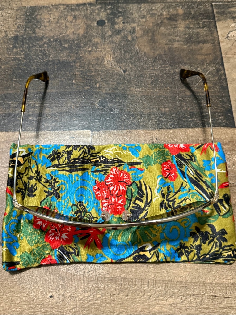 Maui Jim ‘Wiki Wiki’ Polarized Sunglasses - Picture 5 of 7